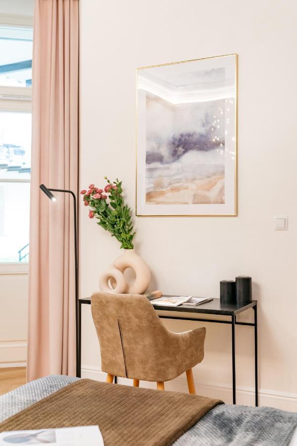 Apartment Dandelion - Loftaffair Krakow